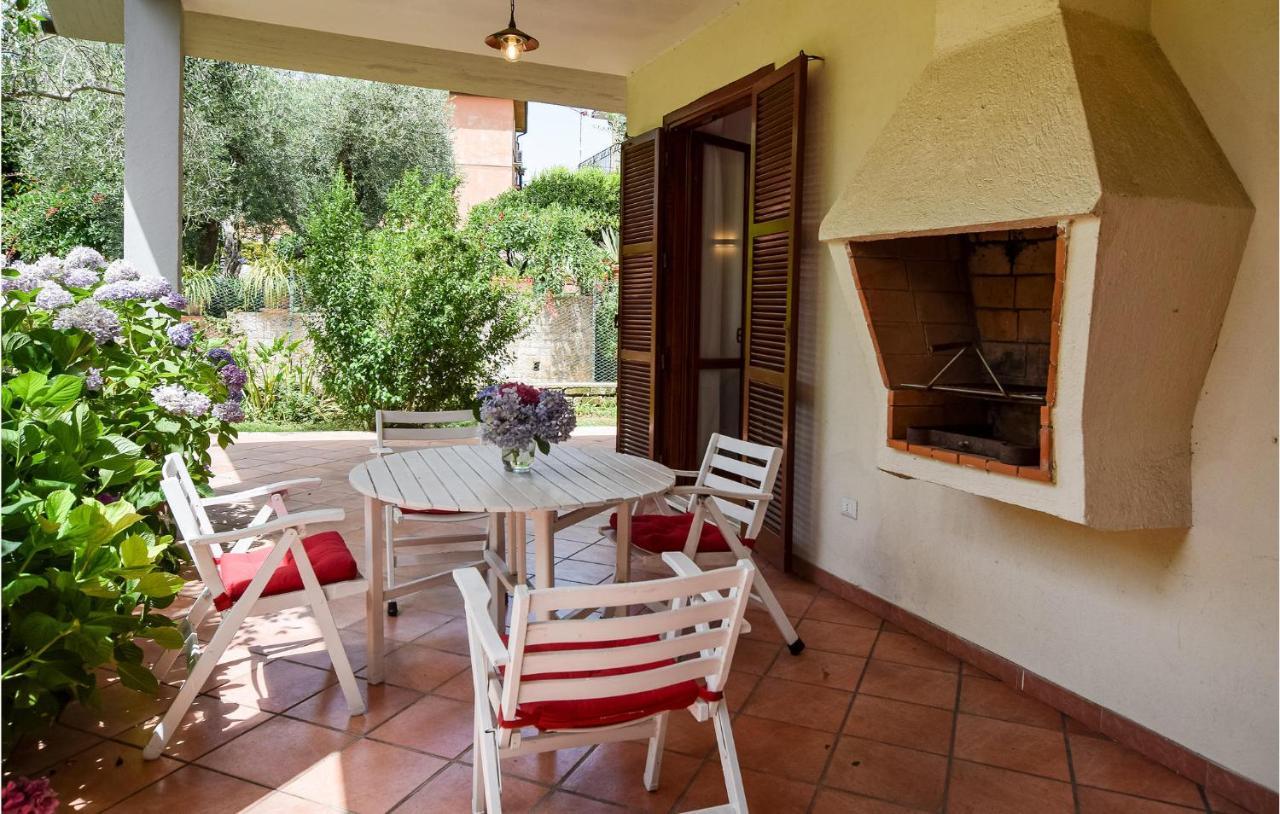 Cozy Home In Anguillara Sabazia With Kitchenette 外观 照片