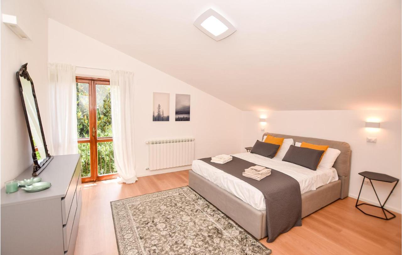 Cozy Home In Anguillara Sabazia With Kitchenette 外观 照片