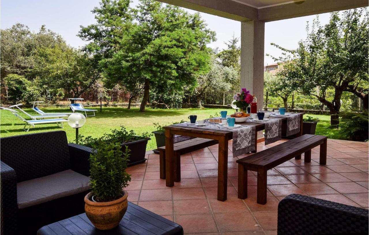 Cozy Home In Anguillara Sabazia With Kitchenette 外观 照片